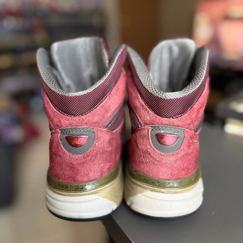 New Balance 990v4 Mid Men 9 Burgundy Suede Made in USA MO990BU4 Boots